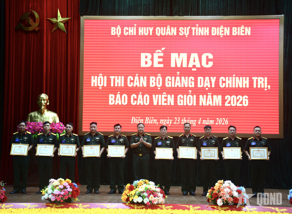 Điện Biên: Rèn luyện kỹ năng cho cán bộ chính trị các cấp