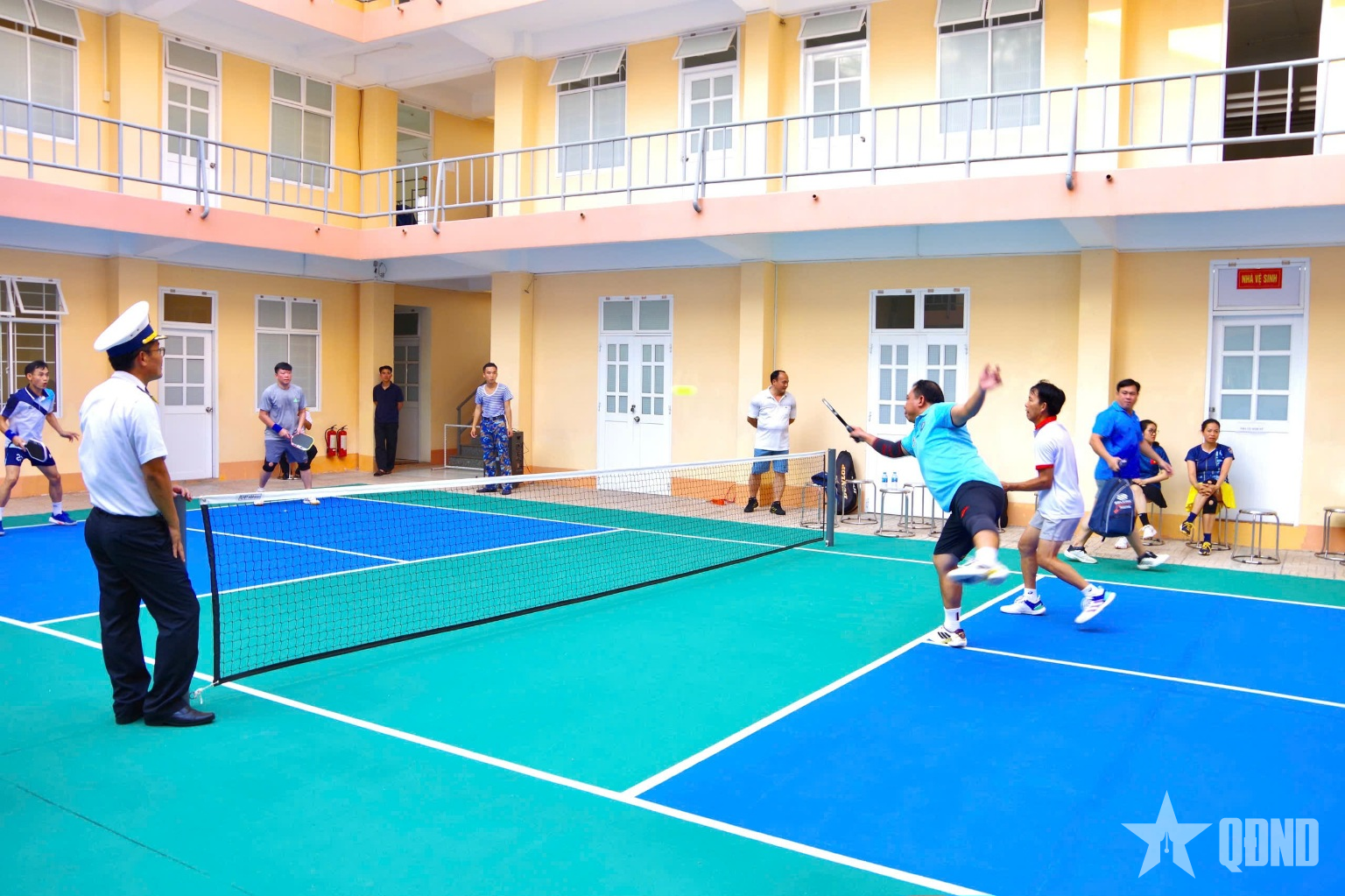 Lữ đoàn 127 và Lữ đoàn 962 giao lưu pickleball