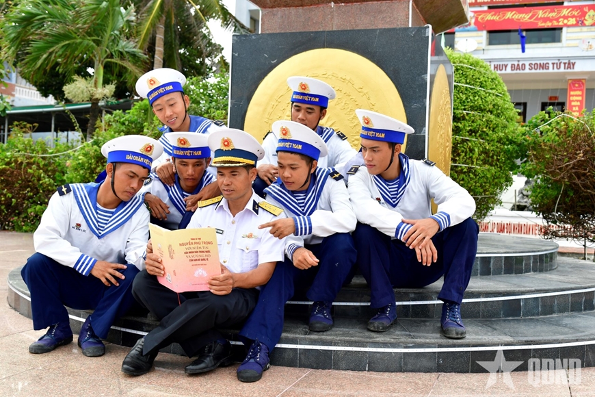 Gallery - 	Cuộc xâm lăng mềm nhằm biến Việt Nam thành thuộc địa văn hóa -Bài 3