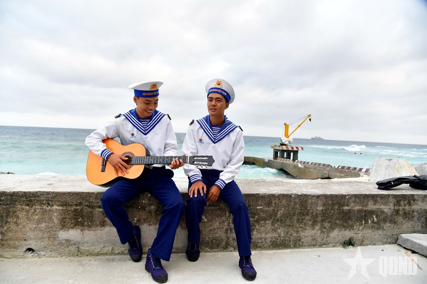 Cuộc "xâm lăng mềm" nhằm biến Việt Nam thành "thuộc địa văn hóa" trong thời đại số