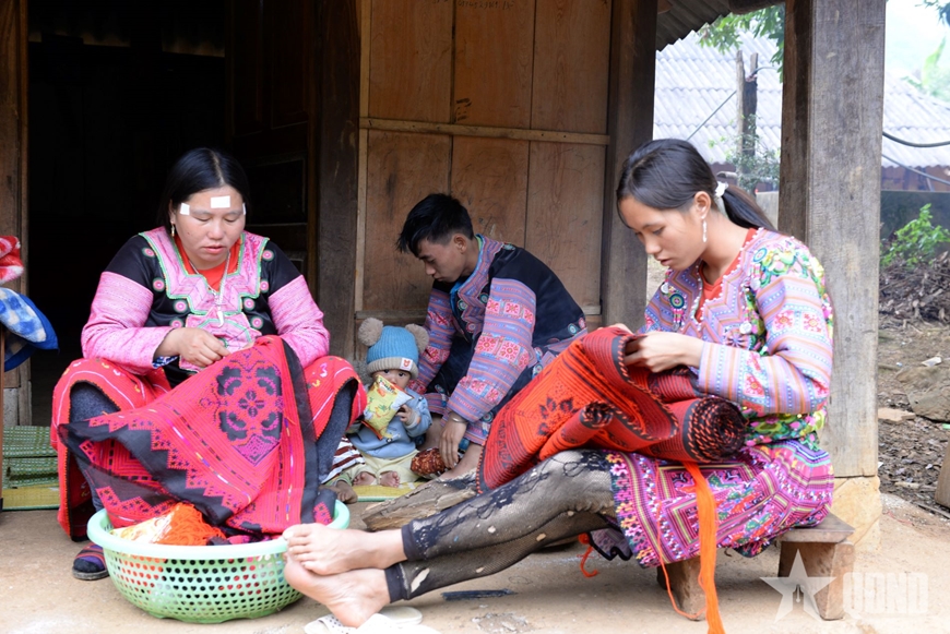 Cuộc "x&acirc;m lăng mềm" nhằm biến Việt Nam th&agrave;nh "thuộc địa văn h&oacute;a" trong thời đại số - B&agrave;i 2: Kh&ocirc;ng để c&aacute;c thế lực th&ugrave; địch d&ugrave;ng văn h&oacute;a l&agrave;m vũ kh&iacute;