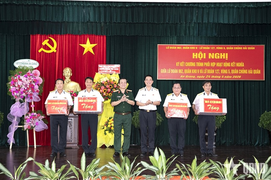 Lữ đoàn 962 và Lữ đoàn 127 bắt tay hiệp đồng “từ sông ra biển”: Tạo thế trận liên hoàn bảo vệ chủ quyền Tây Nam