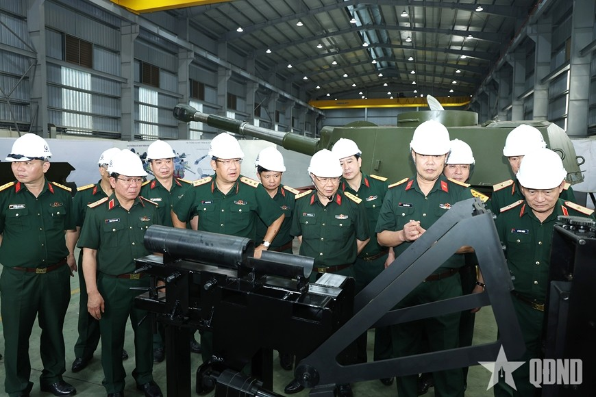 Đẩy nhanh nghiên cứu, chế tạo xe tăng hạng nhẹ T-1