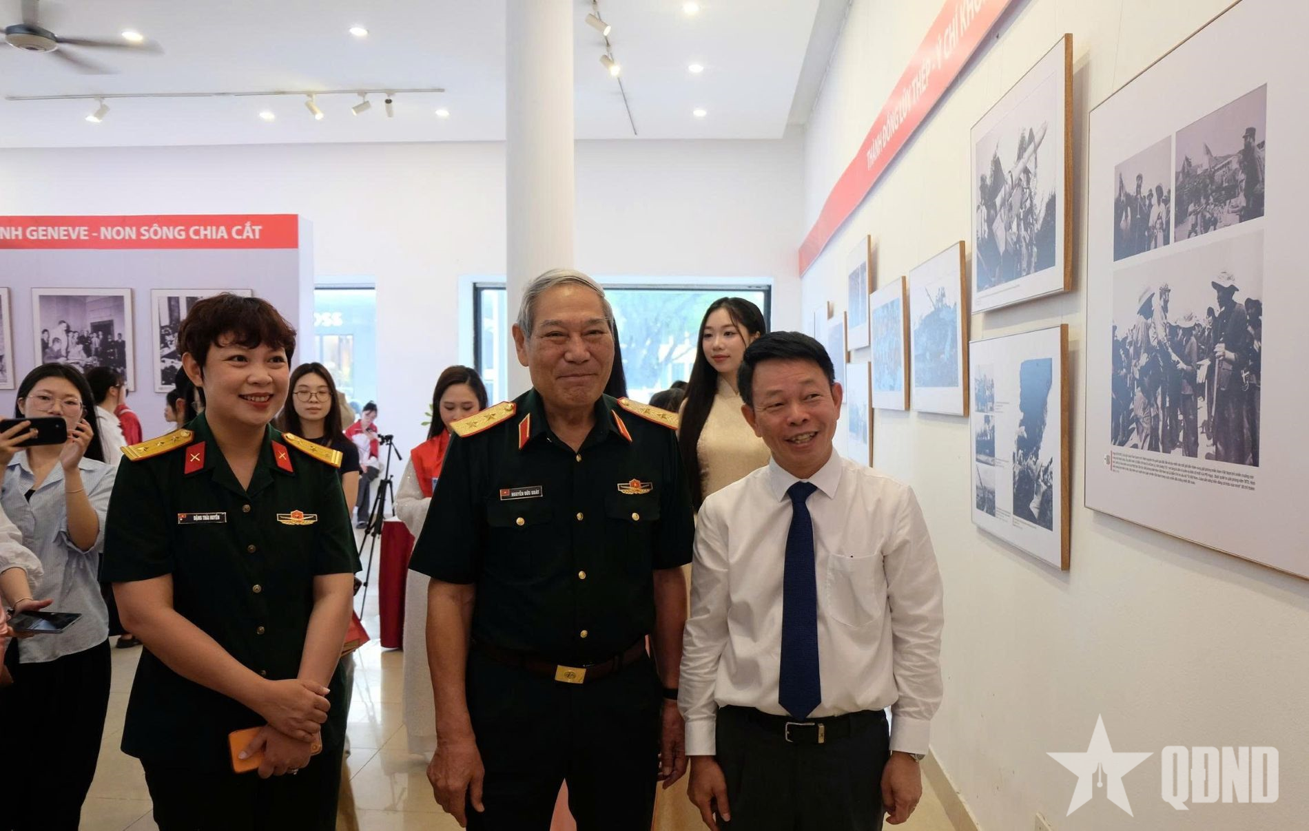 “51 năm - Bản hùng ca thống nhất”: Đối thoại giữa quá khứ và hiện tại qua ảnh