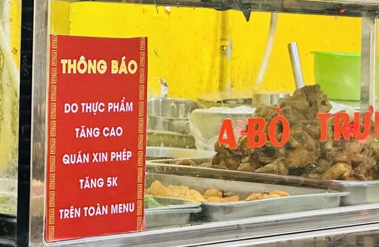Gi&aacute; l&ecirc;n, &ldquo;qu&ecirc;n&rdquo; xuống!
