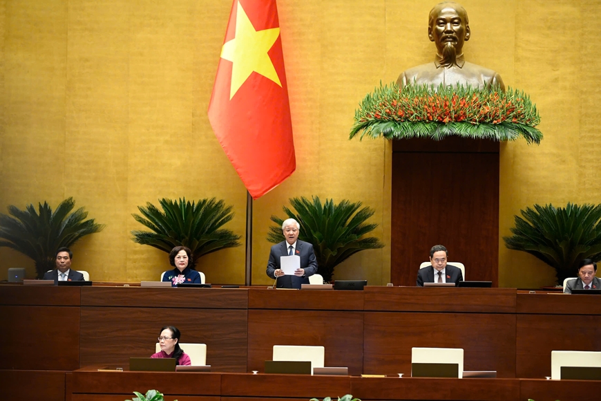 Phấn đấu tăng trưởng GDP b&igrave;nh qu&acirc;n 2026-2030 đạt 10%/năm trở l&ecirc;n