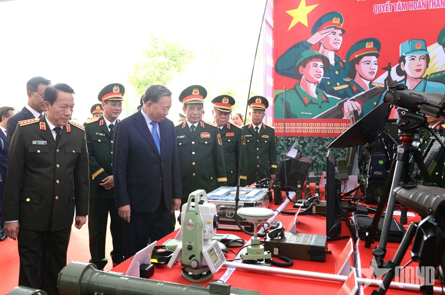 Tổng Bí thư, Chủ tịch nước Tô Lâm dự Lễ đón nhận danh hiệu Anh hùng Lực lượng vũ trang nhân dân của Quân khu 5