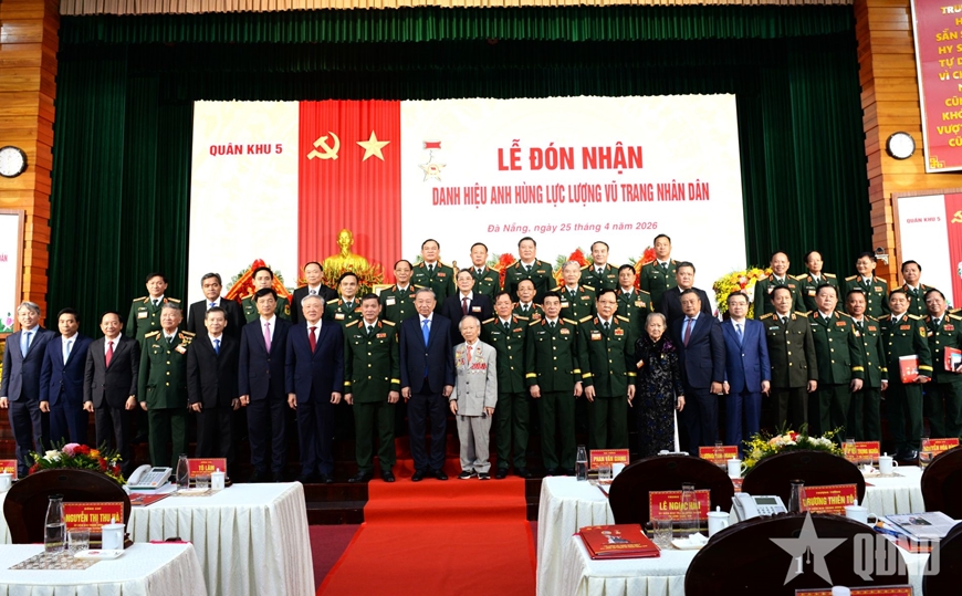 Tổng Bí thư, Chủ tịch nước Tô Lâm dự Lễ đón nhận danh hiệu Anh hùng Lực lượng vũ trang nhân dân của Quân khu 5