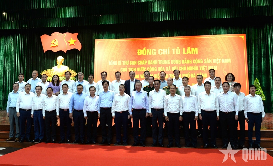 Tổng B&iacute; thư, Chủ tịch nước T&ocirc; L&acirc;m l&agrave;m việc với Ban Thường vụ Th&agrave;nh ủy Đ&agrave; Nẵng