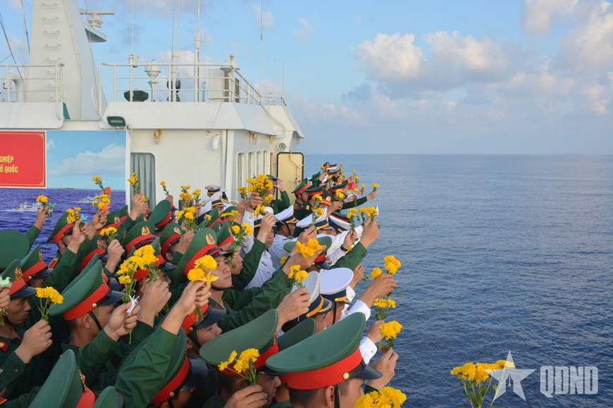 Đoàn công tác số 4 hoàn thành tốt đẹp chuyến thăm, làm việc tại Đặc khu Trường Sa và Nhà giàn DK1