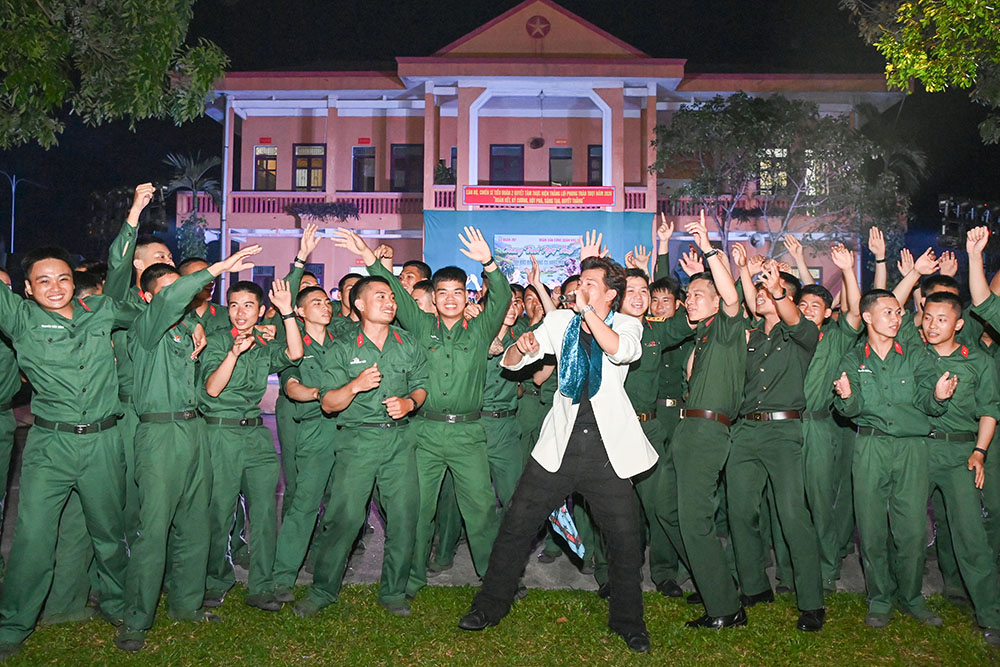 Chương trình nghệ thuật nuôi dưỡng tâm hồn chiến sĩ 