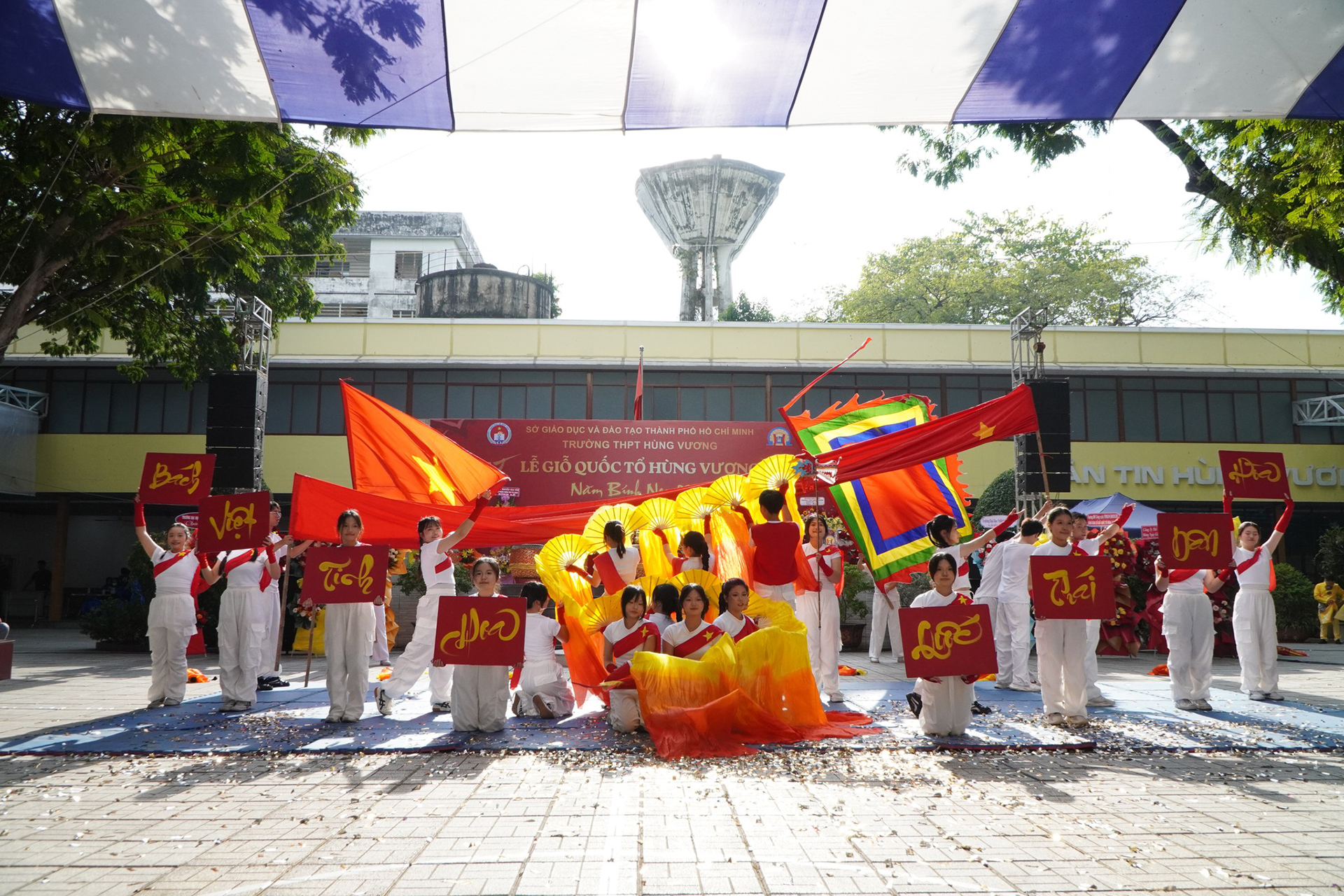 TP Hồ Chí Minh: Giáo dục học sinh luôn biết ơn nguồn cội
