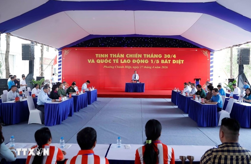 Tổng B&iacute; thư, Chủ tịch nước T&ocirc; L&acirc;m: C&ocirc;ng nh&acirc;n phải được sống trong những điều kiện ng&agrave;y c&agrave;ng tốt hơn