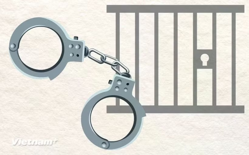 Khởi tố và truy nã đối tượng tổ chức cho người khác trốn đi nước ngoài
