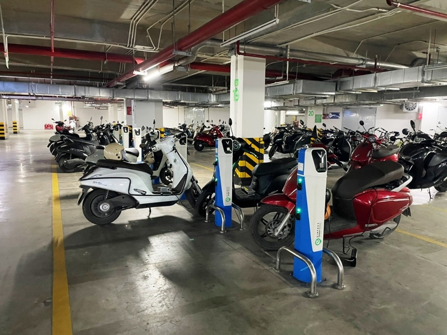 Cấp b&aacute;ch ho&agrave;n thiện quy chuẩn trạm sạc xe điện tại chung cư