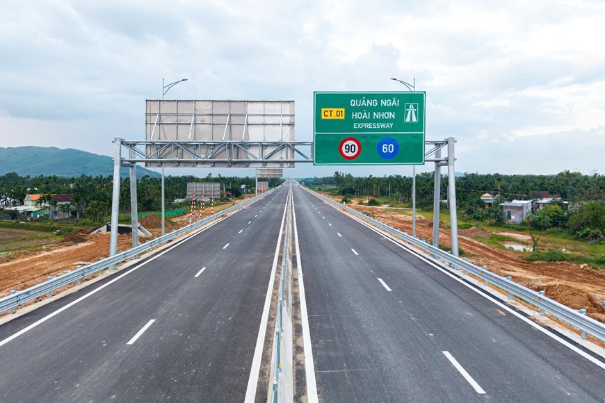 Khai th&aacute;c cao tốc Quảng Ng&atilde;i - Ho&agrave;i Nhơn từ 11 giờ 30 ph&uacute;t, ng&agrave;y 29-4