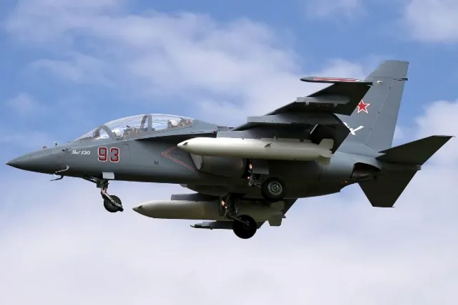 Yak-130 - 30 năm từ máy bay huấn luyện trở thành phương tiện chiến đấu đa dụng

