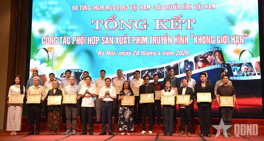 Phim &ldquo;Kh&ocirc;ng giới hạn&rdquo;: Dấu ấn đậm n&eacute;t về h&igrave;nh ảnh Bộ đội Cụ Hồ thời kỳ mới