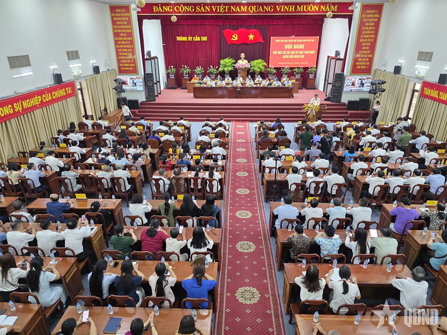 Cử tri Cần Thơ gửi gắm nhiều kiến nghị sau kỳ họp đầu ti&ecirc;n của Quốc hội kh&oacute;a XVI