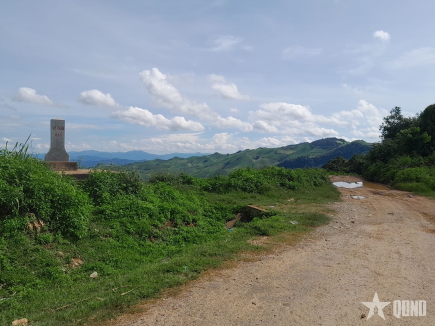 Thượng t&aacute; H&agrave; Văn Chinh - Bản lĩnh người chỉ huy ở "điểm n&oacute;ng" Phi&ecirc;ng Kho&agrave;i
