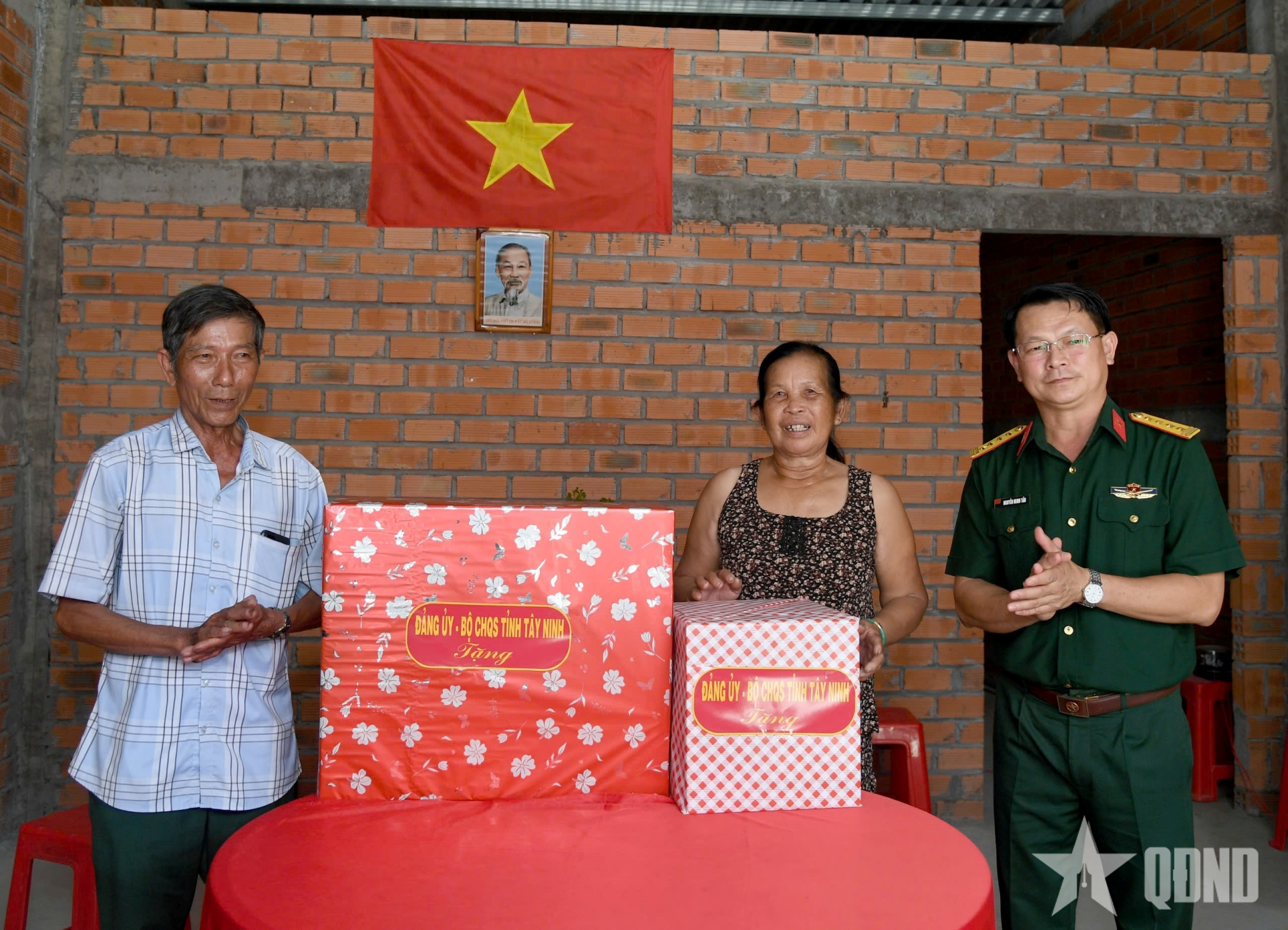 Quân khu 7 triển khai chương trình xóa nhà tạm, nhà dột nát cho nạn nhân chất độc da cam