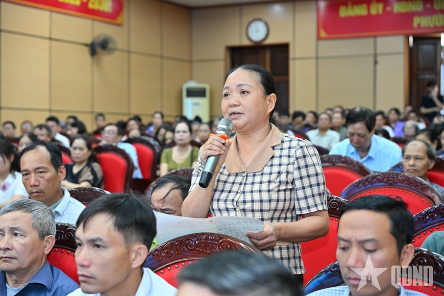 Đồng ch&iacute; Trịnh Văn Quyết tiếp x&uacute;c cử tri tại tỉnh Tuy&ecirc;n Quang