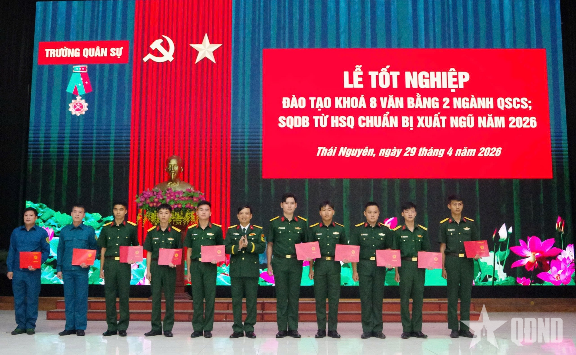 Trường Quân sự Quân khu 1 tổ chức lễ tốt nghiệp lớp đào tạo văn bằng 2