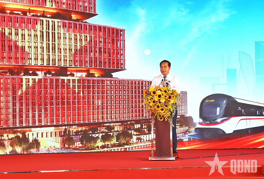 TP Hồ Ch&iacute; Minh khởi c&ocirc;ng c&aacute;c dự &aacute;n quan trọng ch&agrave;o mừng ng&agrave;y 30-4