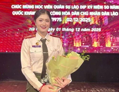 Nữ học viên Lào với ước mơ thắp sáng âm nhạc Lào - Việt Nam