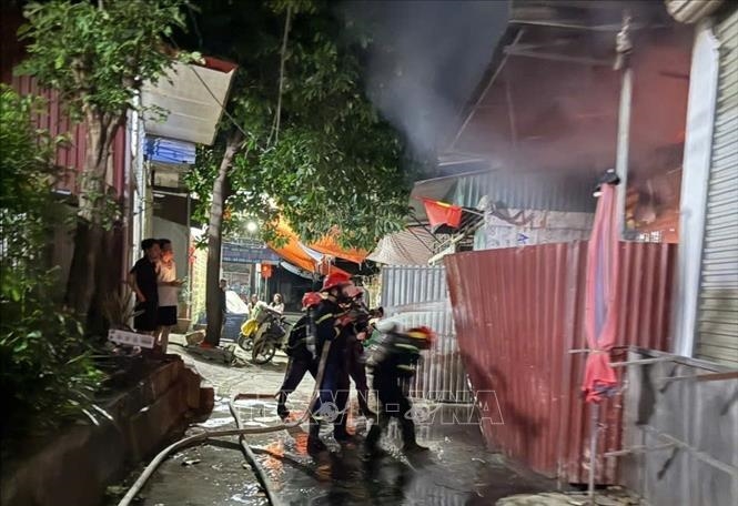 Sơn La: Ch&aacute;y nh&agrave; ở kết hợp sản xuất b&aacute;nh mỳ, 2 người thiệt mạng