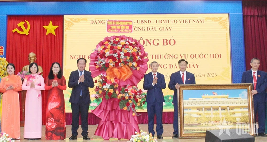 Rực rỡ sắc m&agrave;u ng&agrave;y đầu th&agrave;nh lập th&agrave;nh phố Đồng Nai