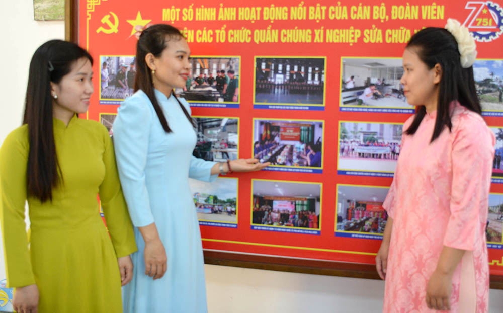 Nữ công nhân sáng tạo