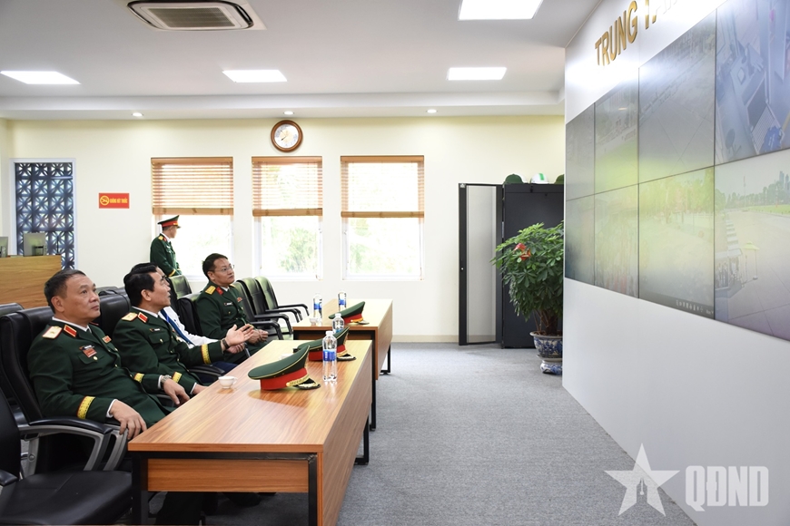 Hơn 20.000 lượt kh&aacute;ch v&agrave;o Lăng viếng Chủ tịch Hồ Ch&iacute; Minh