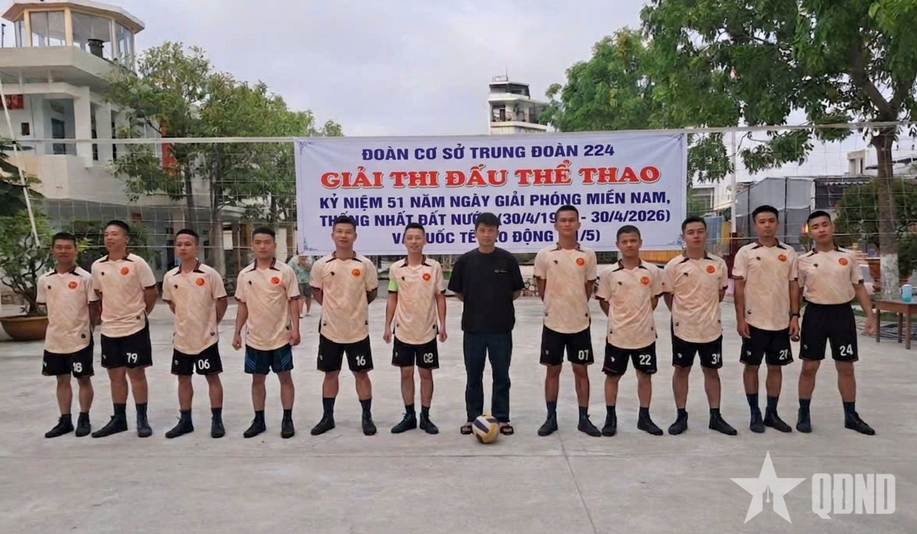 Trung đoàn Pháo phòng không 224 tổ chức nhiều hoạt động thiết thực chào mừng kỷ niệm 30-4, 1-5