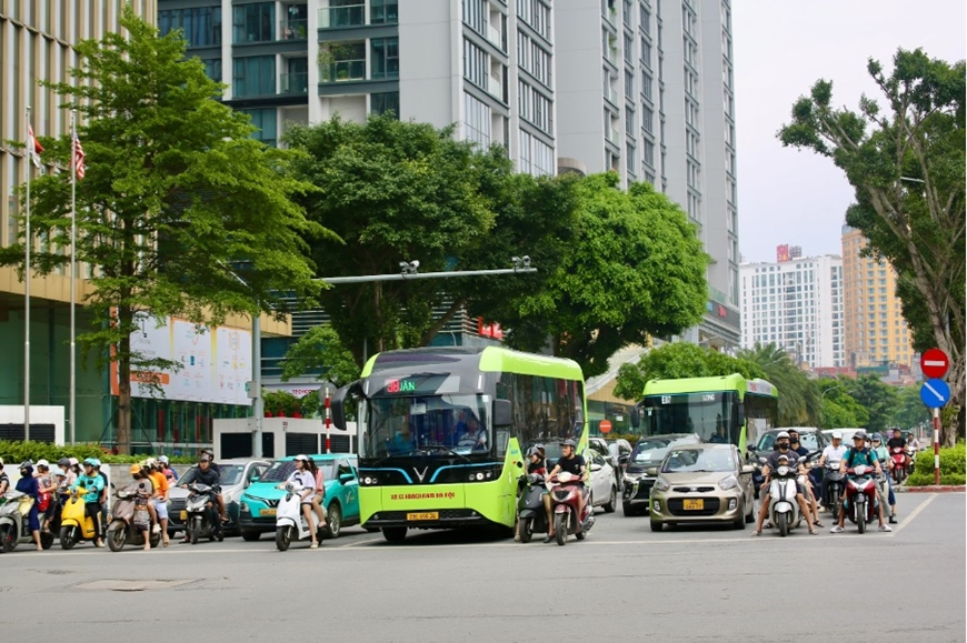 Giao thông Hà Nội ngày cuối kỳ nghỉ lễ: Cửa ngõ ổn định, nội thành thông thoáng