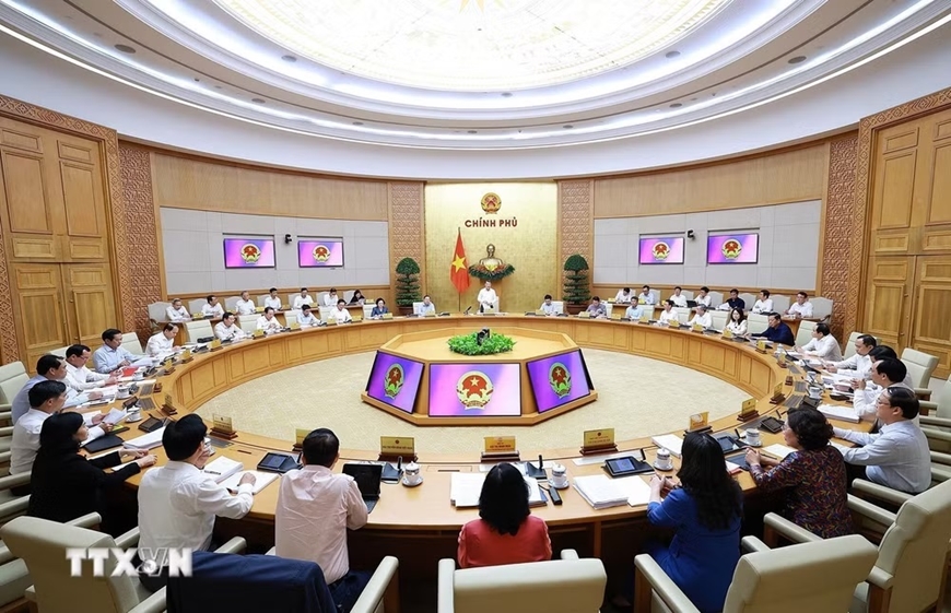 Thủ tướng L&ecirc; Minh Hưng: Triển khai đồng bộ c&aacute;c giải ph&aacute;p để th&uacute;c đẩy tăng trưởng