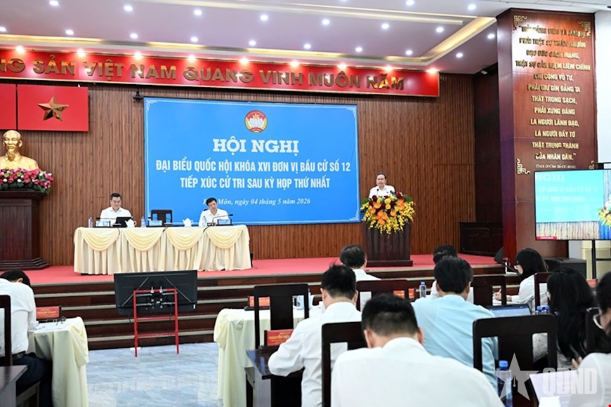 Chủ tịch Quốc hội Trần Thanh Mẫn tiếp x&uacute;c cử tri tại Th&agrave;nh phố Hồ Ch&iacute; Minh