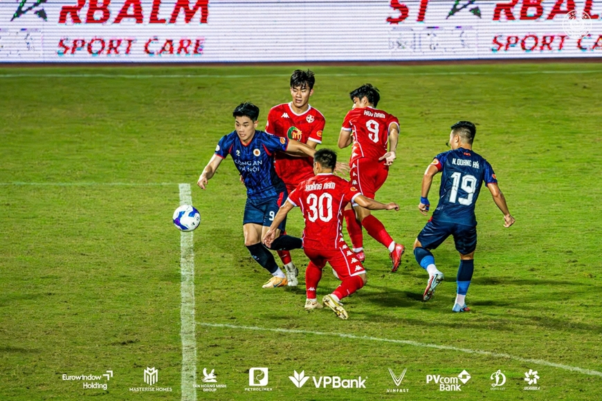 Tin thể thao (5-5): Man City sảy ch&acirc;n, Arsenal tự quyết ng&ocirc;i v&ocirc; địch Ngoại hạng Anh