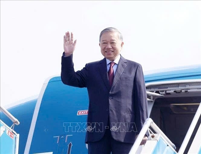 Tổng B&iacute; thư, Chủ tịch nước T&ocirc; L&acirc;m l&ecirc;n đường thăm cấp nh&agrave; nước tới Ấn Độ