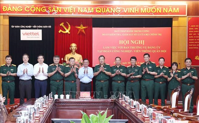 Đoàn kiểm tra, giám sát số 12 của Bộ Chính trị làm việc với Ban Thường vụ Đảng ủy Tập đoàn Viettel