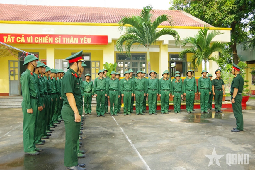 Lữ đoàn Tăng thiết giáp 26 (Quân khu 7): Chiến sĩ hiểu sâu, nhớ lâu, thi đua 