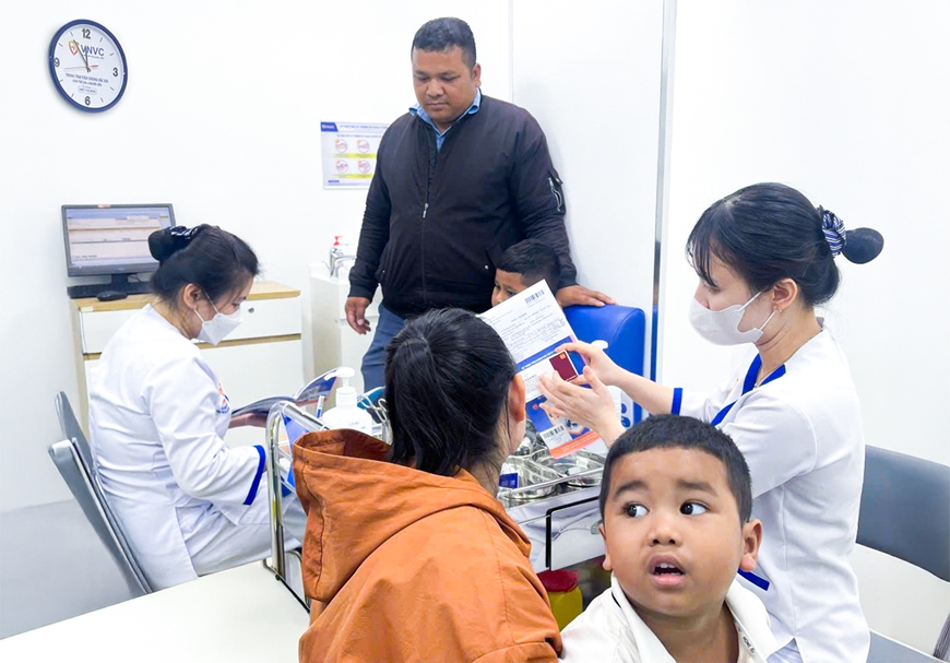 Nhiều bệnh truyền nhiễm tăng nhanh, người d&acirc;n n&ecirc;n chủ động ti&ecirc;m vaccine
