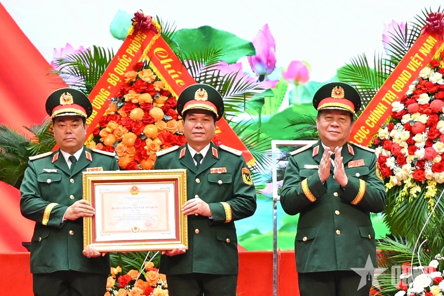 Cục Tổ chức kỷ niệm 80 năm Ngày truyền thống và đón nhận Huân chương Bảo vệ Tổ quốc hạng Nhất