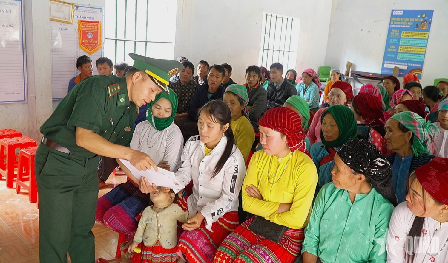 Đồn Biên phòng Cửa khẩu Săm Pun tuyên truyền pháp luật cho nhân dân