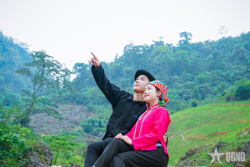 Chợ Phong Lưu Sơn Vĩ - nơi những lời hẹn còn ở lại