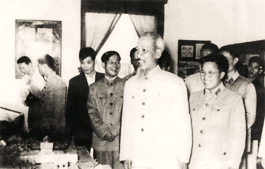 Trung tướng Lê Quang Đạo với ngành tuyên huấn Quân đội