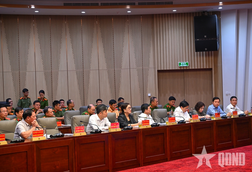 Thực hiện Chỉ thị số 02 của Ban B&iacute; thư tr&ecirc;n tinh thần đổi mới, s&aacute;ng tạo, ph&ugrave; hợp với điều kiện của địa phương