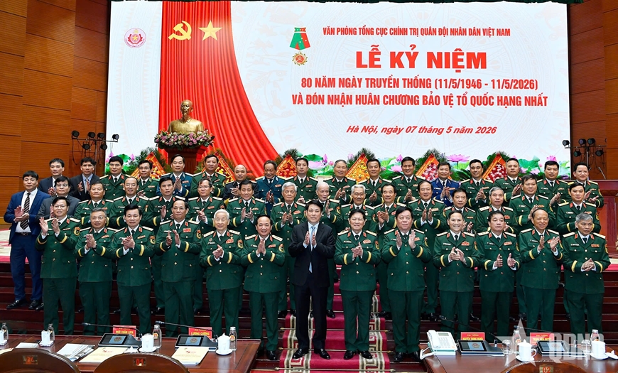 Văn ph&ograve;ng Tổng cục Ch&iacute;nh trị kỷ niệm 80 năm Ng&agrave;y truyền thống v&agrave; đ&oacute;n nhận Hu&acirc;n chương Bảo vệ Tổ quốc hạng Nhất