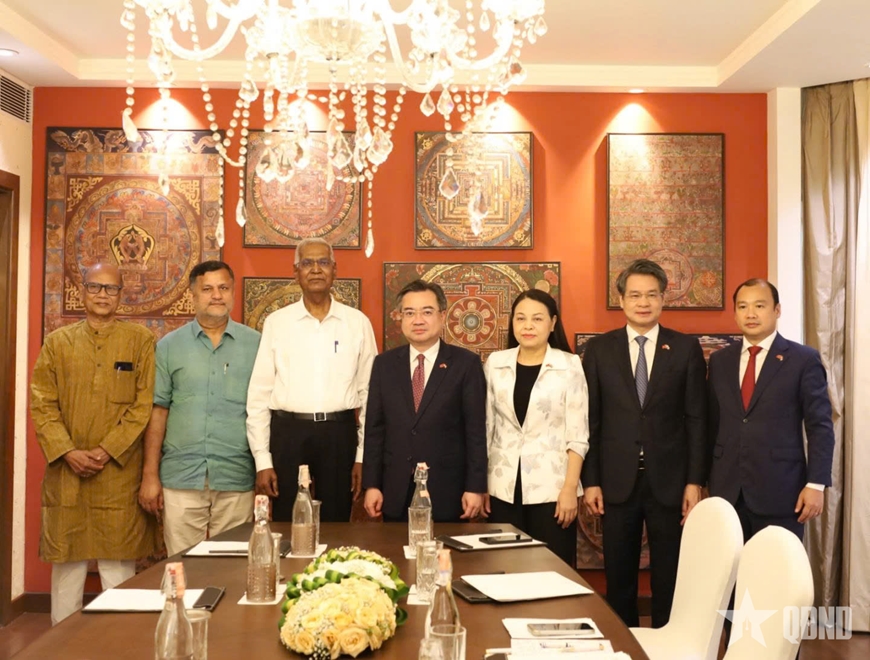 Đồng ch&iacute; Nguyễn Thanh Nghị tiếp Tổng B&iacute; thư Đảng Cộng sản Ấn Độ v&agrave; Ủy vi&ecirc;n Bộ Ch&iacute;nh trị Đảng Cộng sản Ấn Độ - Marxist