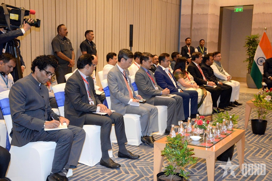 Tổng B&iacute; thư, Chủ tịch nước T&ocirc; L&acirc;m tiếp Thủ hiến bang Maharashtra Devendra Fadnavis